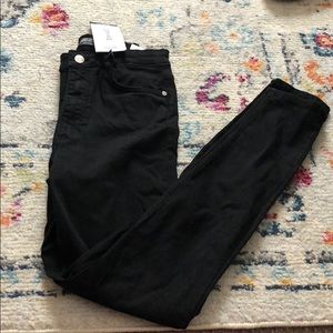 High rise black skinny jeans